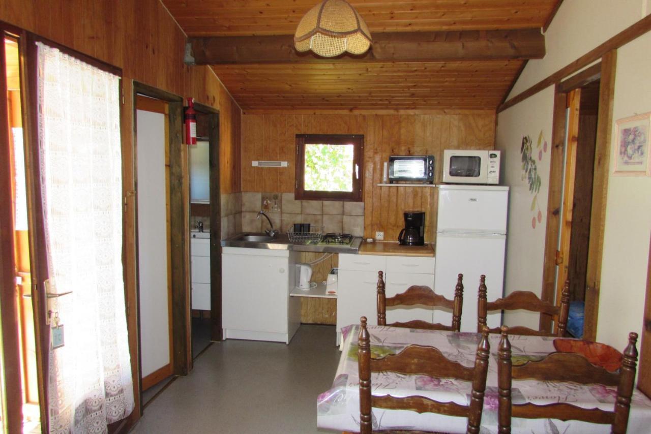 Corneilla-de-Conflent Les Chalets Du Verger Des Ascarines מראה חיצוני תמונה